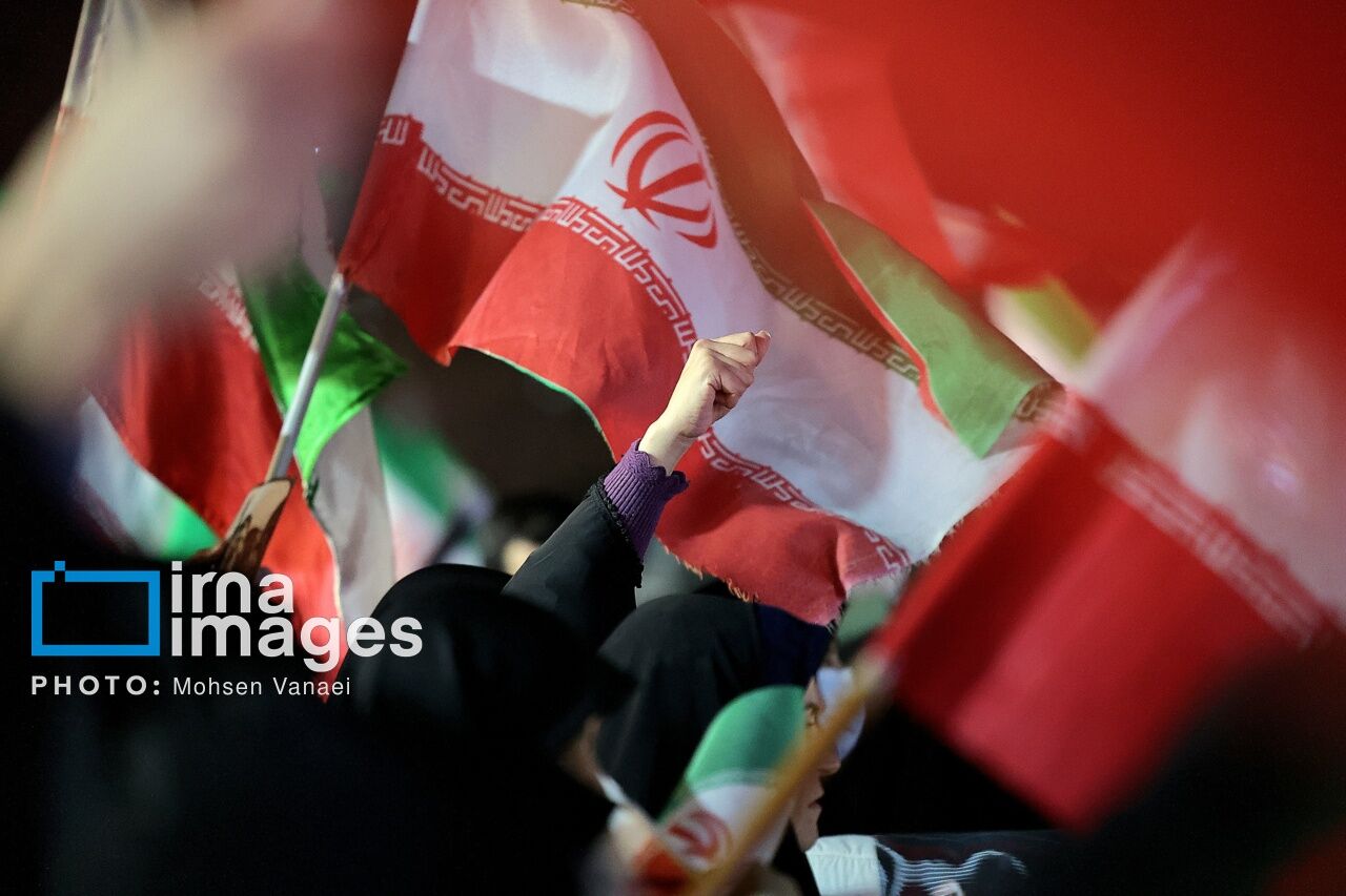 دستیابی جامعه ایران به اراده جمعی برای بقای تمدنی/ دینداری اجتماعی و متعهدانه عامل مقاومت