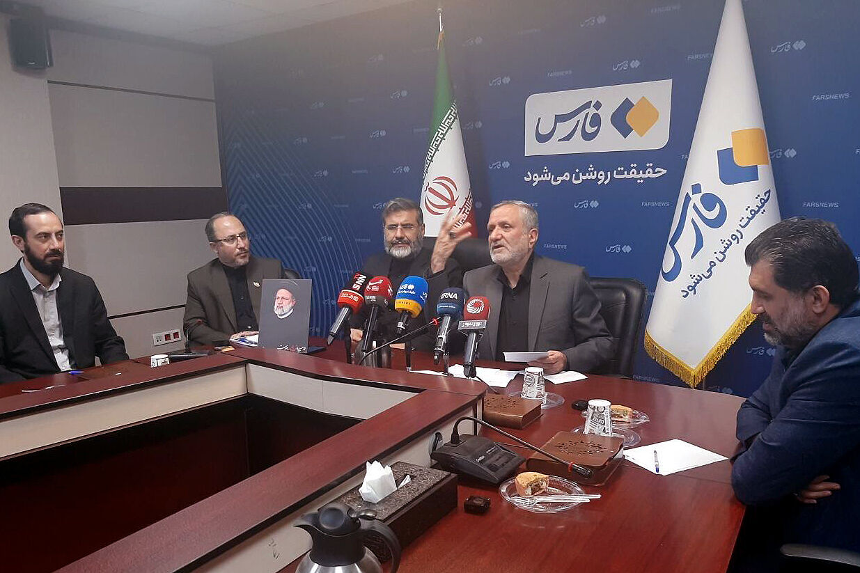 تشریح برنامه‌های دومین سالگرد شهید رئیسی/ ولایت پذیری راه عبور کشور از مشکلات است