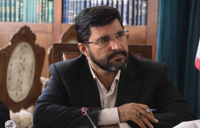 تأکید بر تشدید نظارت دولت بر بازار و برخورد با تخلفات شرکت‌های خصولتی/ مجلس با برگزاری جلسات نظارتی و پیگیری مستمر پیگیر مطالبات مردم است