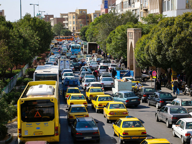 صبح‌ها اوج تردد تبریز؛ علت ترافیک عصرگاهی توقف‌های دوبله !