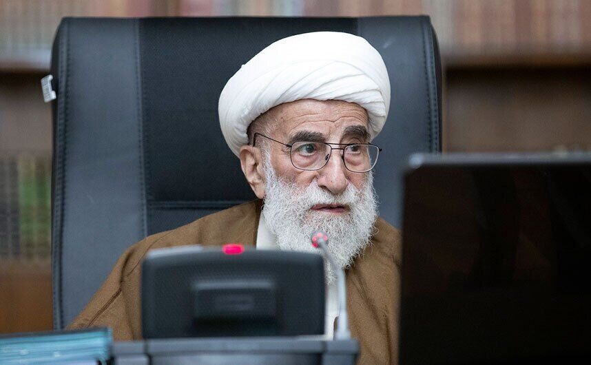 حضور آیت الله جنتی در مراسم تشییع آقای شهید ایران