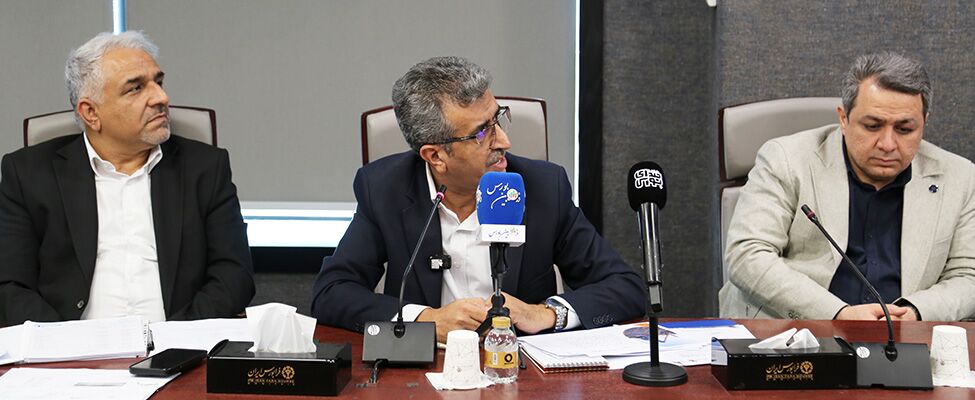 عرضه اولیه یک نماد فولادی در بازار سرمایه/ فولادسازان نیروگاه تجدیدپذیر می‌سازند