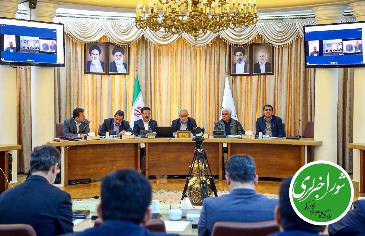 استاندار آذربایجان‌شرقی: اصلاح مقررات اقتصادی برای حمایت از تولید ضروری است
